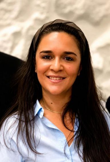 V&acirc;nia Duarte