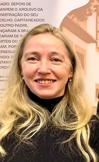 S&oacute;nia Cristina dos Santos Vale de Ara&uacute;jo