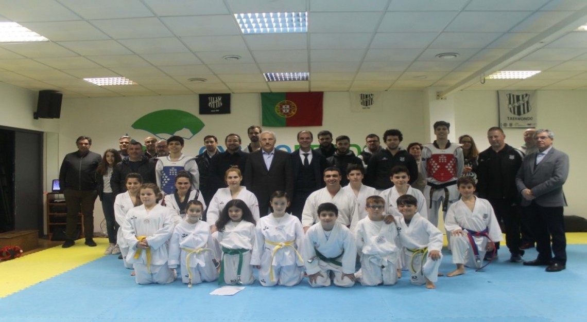 Taekwondo do GD Prado homenageou Tiago Alves antes da partida para o Campeonato do Mundo de Juniores!