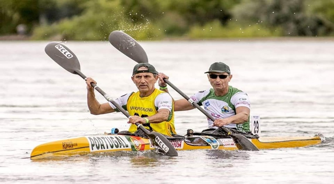 Nuno Lago e Paulo Barbosa. Atletas do CN Prado completaram com sucesso a mais longa maratona de canoagem do mundo!