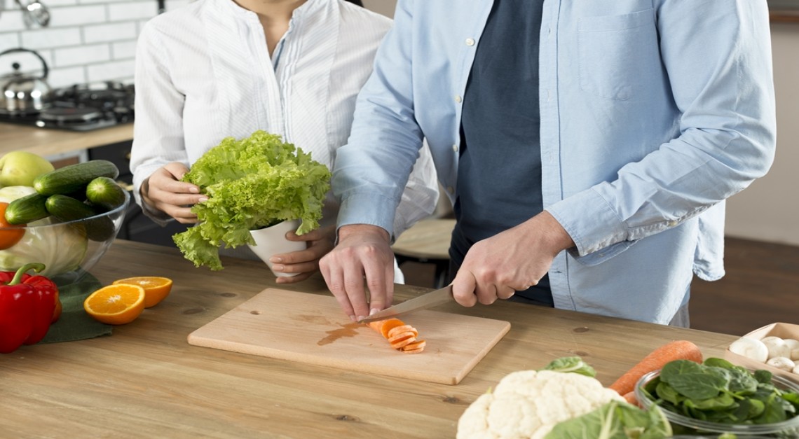 Isolamento social e alimentação. Mantenha-se saudável em casa