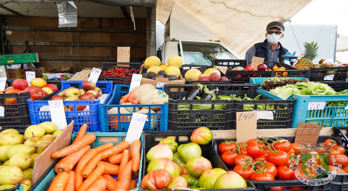Feira semanal da Vila de Prado mantém-se em funcionamento com todas as precauções
